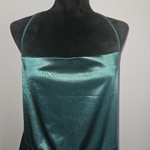 Shein Curve Emerald Green Satin Mini Dress - Size 2XL NWOT - Picture 2 of 9